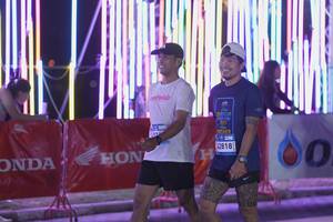 BIB: 1923, 42818
                            <button type="button" onclick="openModal(23215276)" class="btn btn-primary btn-sm float-right btn-popup" data-toggle="modal" data-target=".modal-high-quality">
                        <i class="fas fa-shopping-cart"></i> Add to Cart
                    </button>
                                            <button type="button" onclick="isThisMe(23215276, true)" class="btn btn-success btn-sm float-right btn-popup btn-isme hidden" data-toggle="tooltip" data-placement="bottom" title="นี่คือรูปของคุณใช่ไหม คลิกที่นี่เพื่อเอาเข้าอัลบั้ม">
                        <i class="fas fa-plus"></i> Add to album
                    </button>
                    <button type="button" onclick="isThisMe(23215276, false)" class="btn btn-warning btn-sm float-right btn-popup btn-isnotme hidden">
                        <i class="fas fa-ban"></i> Remove from album
                    </button>